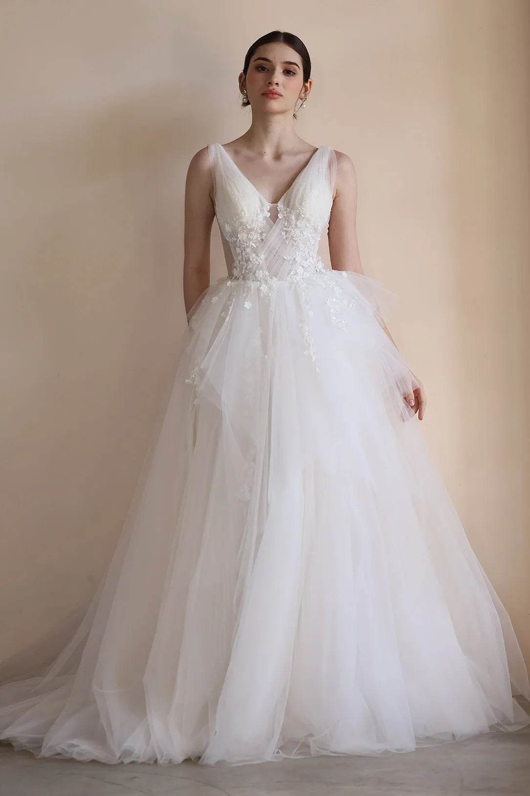 A-Line Sweep-Brush Train Lace Tulle Wedding Dress CW3555 - COCOMELODY